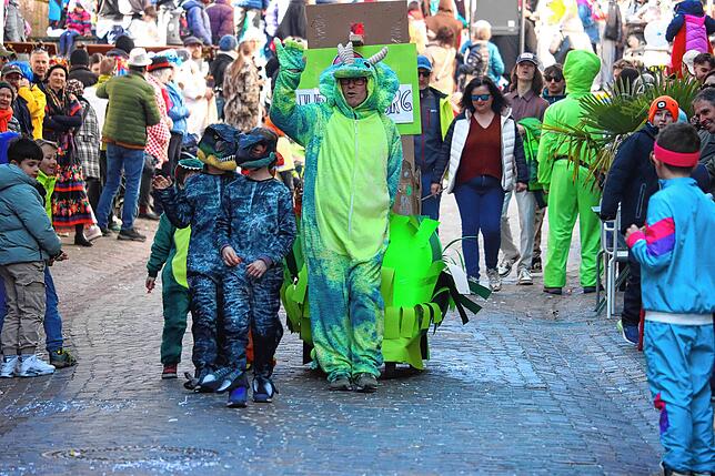 Bild 22: Meersburger Fasnacht: Die schönsten Bilder vom Kärrelerennen 2025