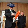 So geht Banddurchschneiden im Zeitalter der Digitalisierung. Ministerialdirigent Günther Leßnerkraus durchtrennt das virtuelle Band zur ...