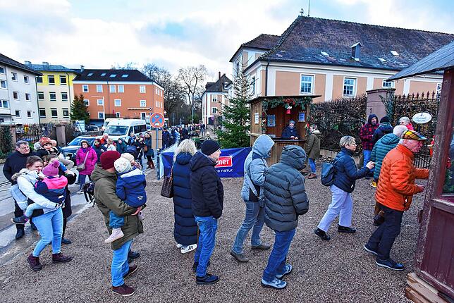 Bild 14: So glitzernd startet die Fürstenberg-Weihnachtswelt in Donaueschingen