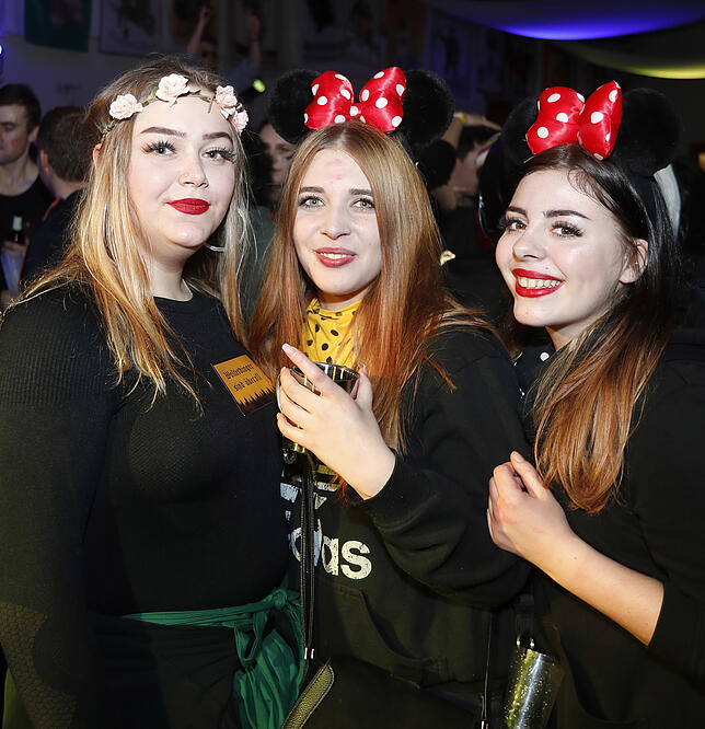 Bild 14: Bilder von der Party nach dem Nachtumzug in Pfohren