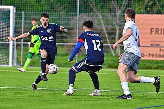 Bild 28: TuS Efringen-Kirchen besiegt SV Blau-Weiß Murg mit 6:2 &ndash; und wir haben Bilder!