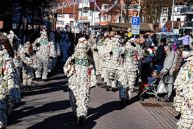 Bild 12: So schön war‘s am Samstag beim Umzug des Narrentreffens in Bad Dürrheim