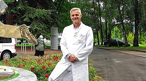 Markus Kröber hat als Chefarzt die Orthopädie am Helios Spital Überlingen übernommen.