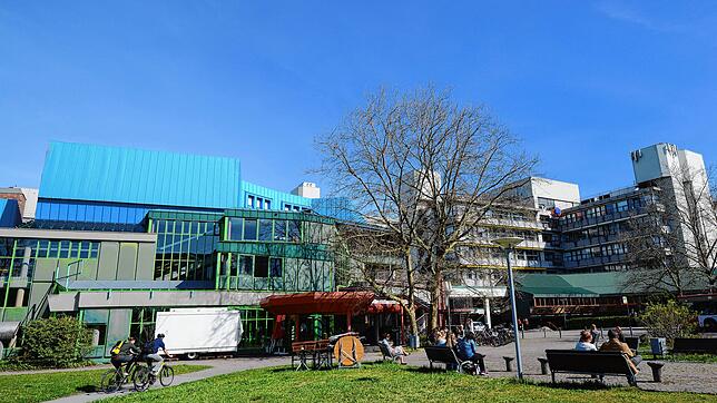 Der Eingangsbereich der Universität Konstanz &ndash; hier eine Aufnahme aus dem Jahr 2015: Die Hochschule soll in den kommenden Jahren ...