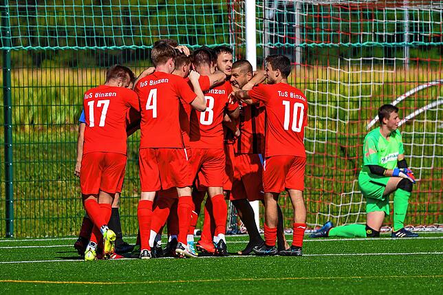 Bild 2: TuS Binzen dreht beim 4:3 gegen die SG FC Wehr/Brennet das Spiel &ndash; und wir haben Bilder!