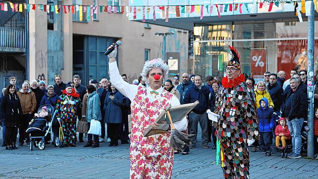 Bild 6: Konstanzer Fasnacht: Fotos von der Brunnenputzete der Blätzlebuebe
