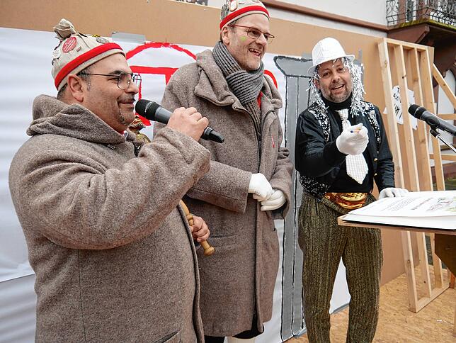 Bild 11: So bunt feiern die Narren in Gottmadingen