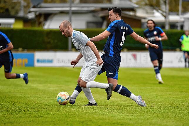 Bild 5: VfB Waldshut unterliegt dem SV Weil mit 0:7 &ndash; und wir haben Bilder!