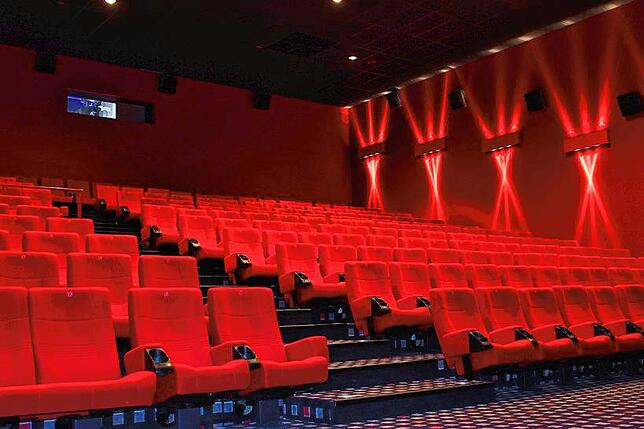 Das Cinestar in Schwenningen zwischen zwei Vorstellungen: Die leeren Säle haben sich wieder gefüllt. Doch auch die Kino-Kette hofft für ...