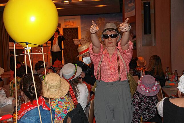 Bild 6: Bilder von der Frauenfasnet St. Bruder Klaus