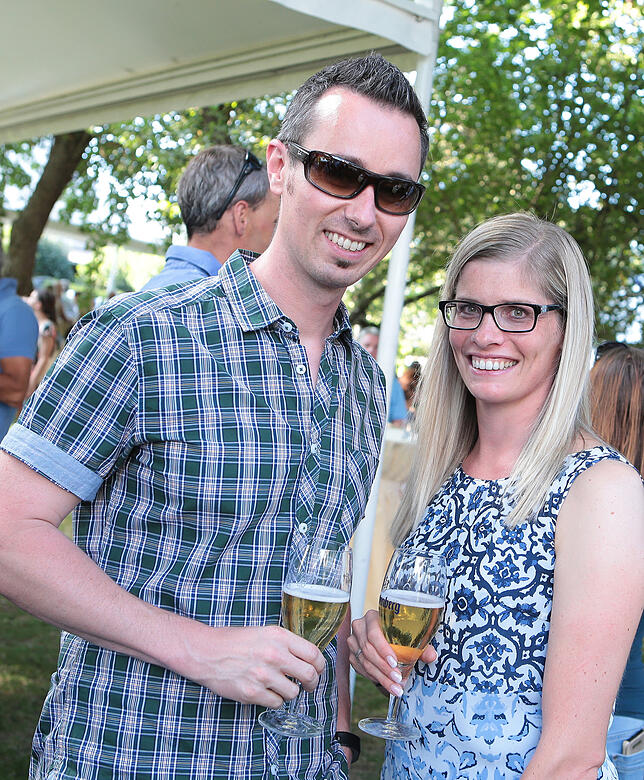 Bild 12: Großes Treffen beim Fest der Pferde: lauschige Atmosphäre im Frese-Garten