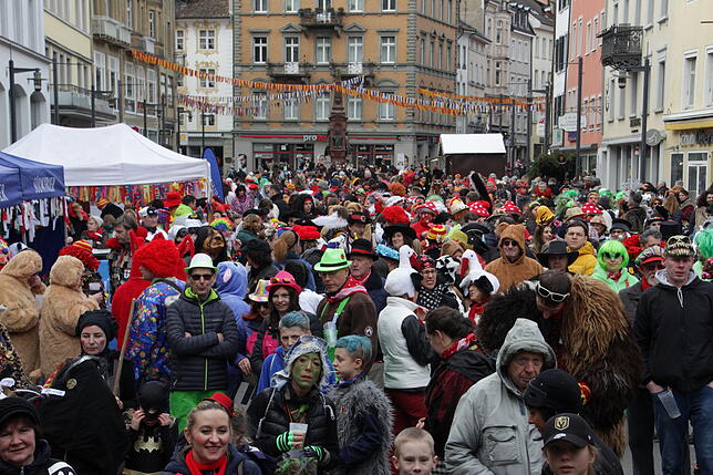 Bild 15: Die schönsten Bilder und Videos von der SÜDKURIER-Fasnacht auf der Marktstätte! Ho Narro!