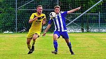 Premiere: Erstmals in der siebenjährigen Geschichte tritt die SG Mettingen/Krenkingen, hier mit Freddy Happle (rechts) im Pokalspiel ...