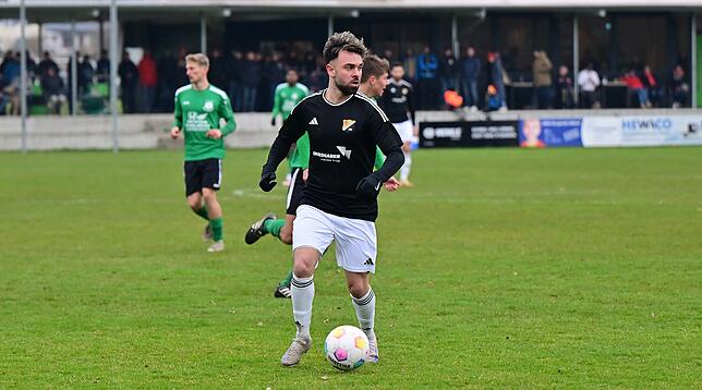 Bild 10: SV 08 Laufenburg unterliegt mit 0:2 beim SV Mundingen – und wir haben Fotos!