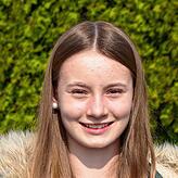 Melina Braccia, Schülerin