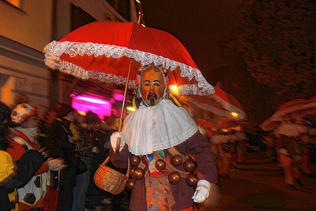 Bild 13: Nachtumzug beim Viererbund: Narrentag gipfelt in mystischer Stimmung beim Nachtumzug