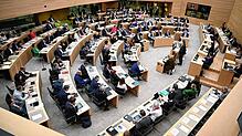 Eine Landtagssitzung Anfang Mai. Aber was verdienen unsere Abgeordneten?