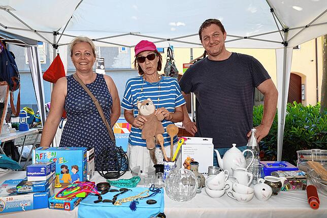 Bild 10: Der Flohmarkt geht in den Endspurt: Konstanz und Kreuzlingen sind voll mit begeisterten Besuchern