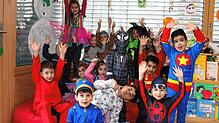 Bild : Narri Narro in der Pestalozzi-Schule und dem Kindergarten St. Petrus Canisius