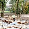 Matthias Leute, Betriebsleiter des Kieswerks Tröndle, hat mit den Auszubildenden der Tröndle Green GmbH den Barfußpfad geplant.