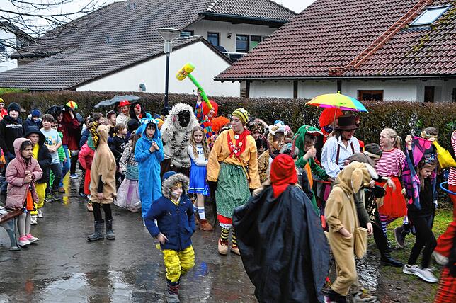 Bild 5: Fasnacht in Leimbach: Grundschüler befreit! Die schönsten Bilder der Narrenaktion im Überblick