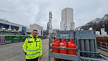 Günther Haag, Geschäftsführer der Sauerstoffwerk Friedrichshafen GmbH auf dem Werksgelände an der Colsmanstraße.