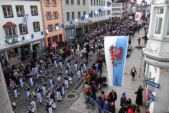 Bild 10: Schmotziger Donnerstag 2024 in Villingen - Live-Ticker: So feiern die Narren