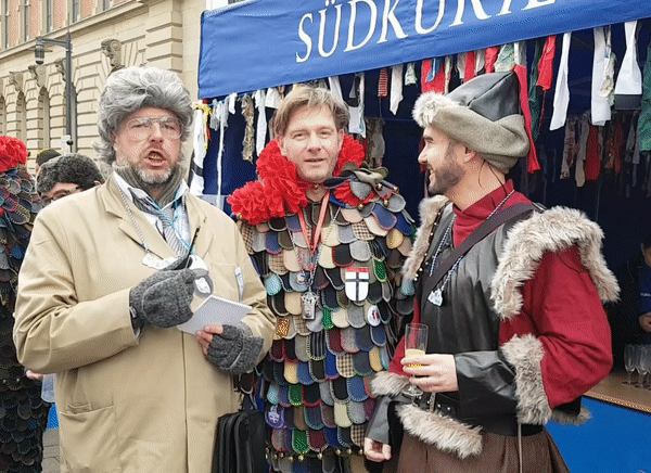 Bild 16: Die schönsten Bilder und Videos von der SÜDKURIER-Fasnacht auf der Marktstätte! Ho Narro!