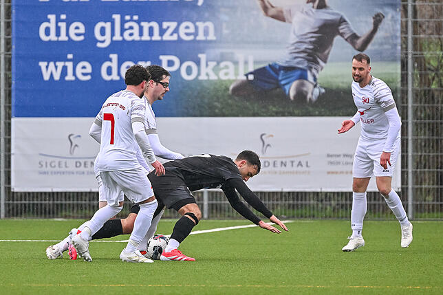Bild 4: FC Wittlingen setzt sich mit 2:1 gegen den SV Jestetten durch – und wir haben Fotos!