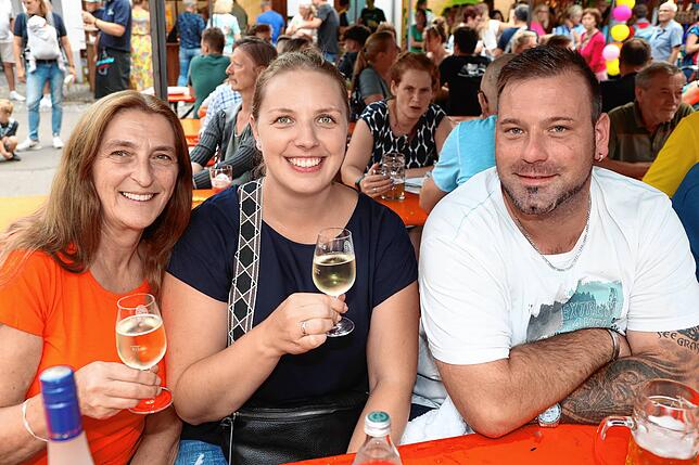 Bild 1: Dingelsdorfer Herbstfest: So schön war der Freitagabend
