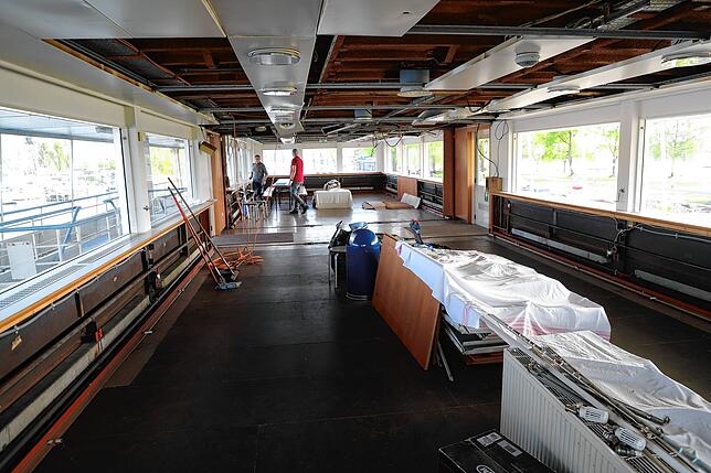 Noch ist es kaum vorstellbar, dass hier in gut einem Jahr ein modernes Clubheim mit Parkett, Bar und neuen Möbeln entstanden sein soll.