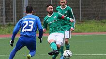 Wiederholungsspiel: Weil der Strafstoß von Kapitän Fabio Muto vom FC Zell regelwidrig nicht anerkannt wurde, wird die Partie der Zeller ...