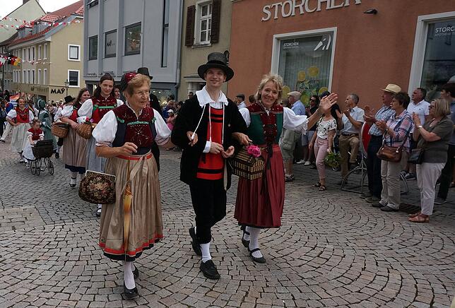 Bild 16: Schwyzertagsumzug in Tiengen 7.7.19
