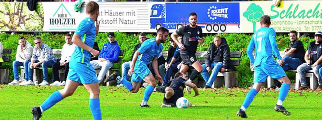 Bild 1: FC Wittlingen gewinnt Spitzenspiel beim SV Buch mit 3:0 – und wir haben Bilder!