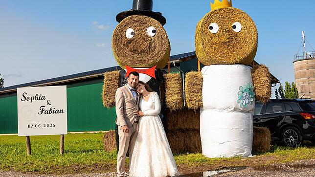 Den Bund fürs Leben schließen mit einer großen Bauernhochzeit Fabian Flaig und Sophia Flaig, geborene Linhard. Sie kommt aus ...