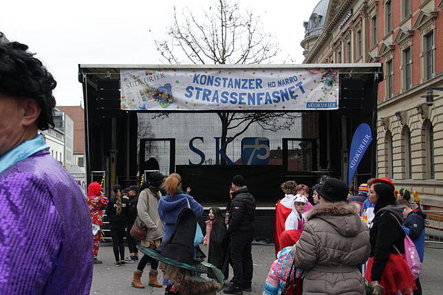Bild 3: Die schönsten Bilder und Videos von der SÜDKURIER-Fasnacht auf der Marktstätte! Ho Narro!