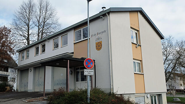 Den heutigen Anforderungen an die Einsatzkräfte genügt das alte Feuerwehrhaus nicht mehr. Es wird teilweise auch von Vereinen genutzt ...