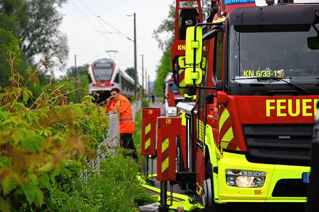 Bild 2: Einsatzkräfte verhindern Schlimmeres – Bilder vom Brand im Industriegebiet