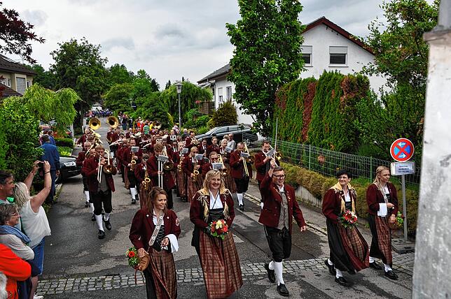 Bild 24: Der Musikverein Riedheim veranstaltet den Pfingstmusikfest Jubiläumszug – das sind die besten Bilder