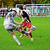 3:1 setzte sich der TSV Singen (links Mustafa Alemdar) gegen den SC Konstanz-Wollmatingen durch.