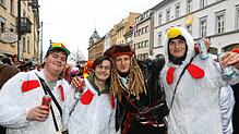 Bild : Schmotziger Dunschtig in Konstanz: Fasnacht mit Musik, Hästrägern und buntem Treiben - Die Bilder!