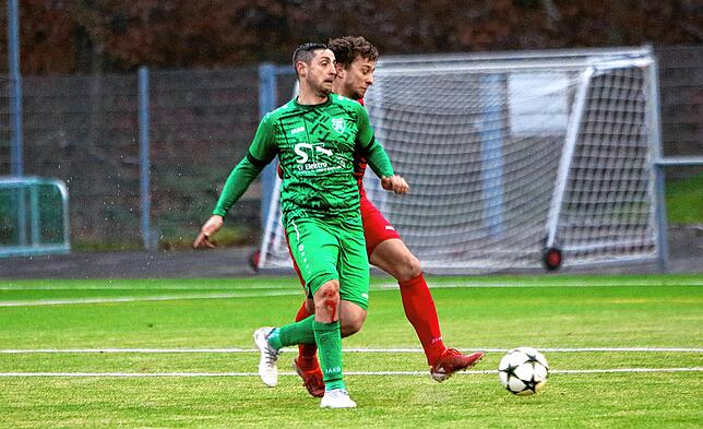 Bild 5: Der TSV Aach-Linz gewinnt sein letztes Spiel des Jahres mit 3:1. Wir haben die besten Bilder!