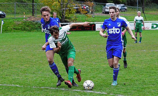 Bild 3: FC Weizen gewinnt gegen den SV Waldhaus im Spitzenspiel mit 1:0 &ndash; und wir haben die Bilder!