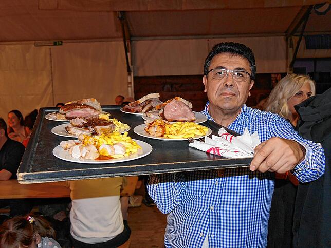 Bild 5: So schön war der Bieranstich auf der Hilzinger Kirchweih