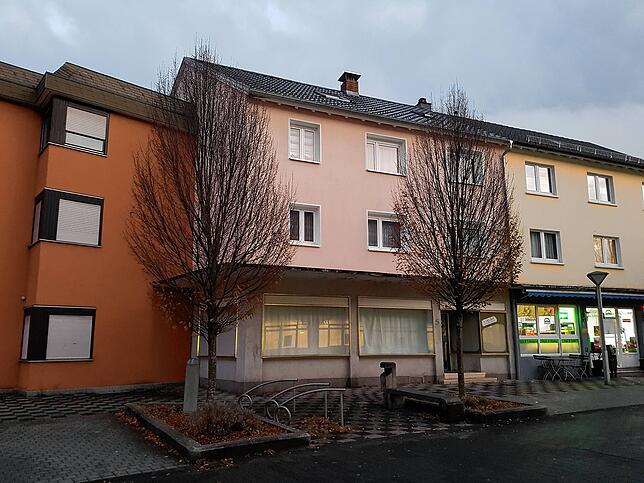 Eines der Gebäude, die bei der großen Durchsuchung am Mittwoch, 30. November, von der Rottweiler Kriminalpolizei durchsucht wurden, ist ...