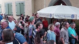 Ausgelasse Stimmung bei der Spitalkellerei