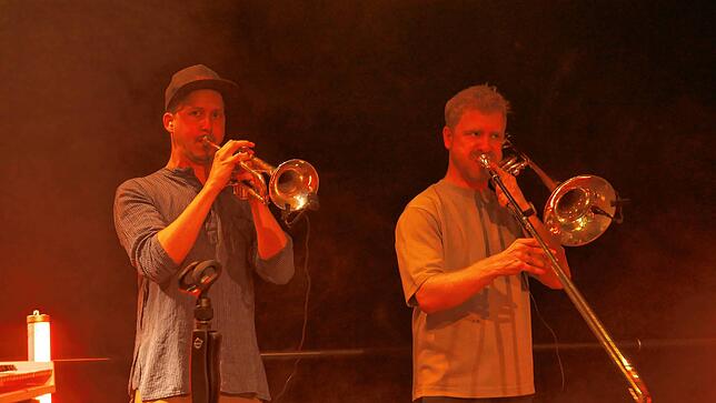 Bild 38: Šuma Čovjek Live in der alten Schlosserei – Die besten Bilder