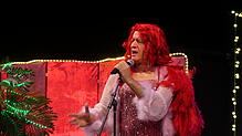 Auftritt als „Carmen Krause“: Comedian Tom Gerhardt mit seinem Programm „Volle Packung“ im Gloria Theater in Bad Säckingen.