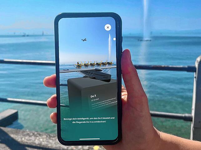 Die Yona-App lässt Geschichte lebendig werden und zeigt das Flugzeug Do X über dem Bodensee.