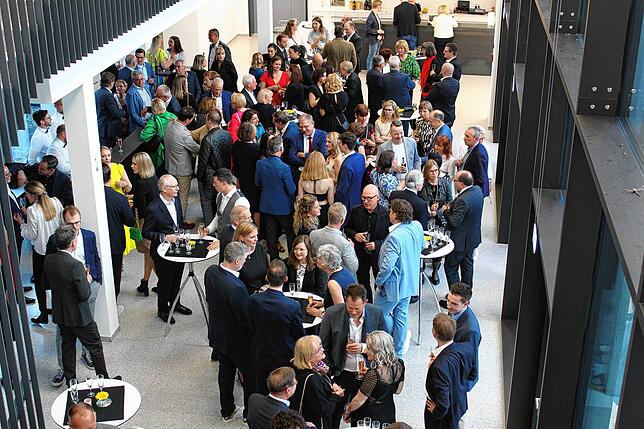 Bild 2: Bilder vom Spendenabend der drei Service-Clubs Lions, Rotary und Kiwani
